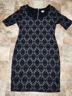 BISOU BISOU Elegant Black and Gray Patterned Dress Size 16.